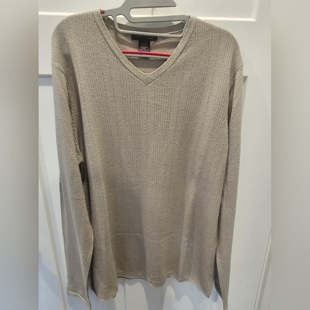 Kenneth Cole Reaction Men’s XL Beige V-Neck Sweater Long Sleeve Knit Pullover